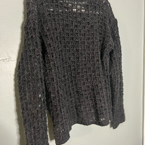Graham & Spencer wool blend grey crochet knit pullover top - Picture 9 of 9